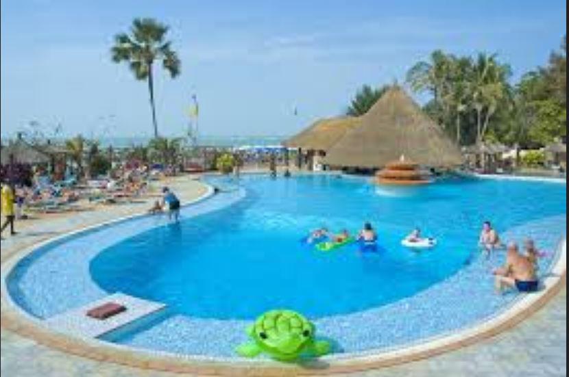 Senegambia Beach Hotel Кололі Екстер'єр фото