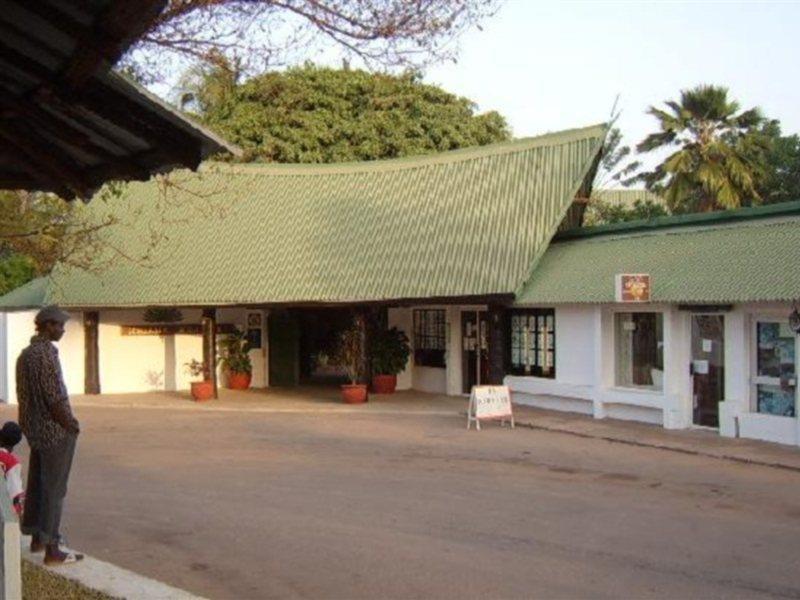 Senegambia Beach Hotel Кололі Екстер'єр фото