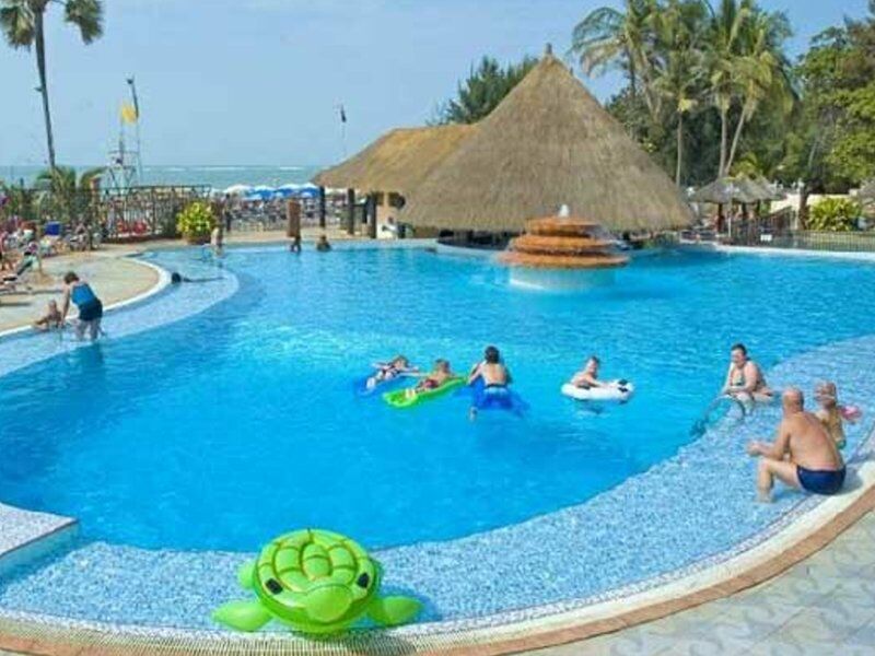 Senegambia Beach Hotel Кололі Екстер'єр фото